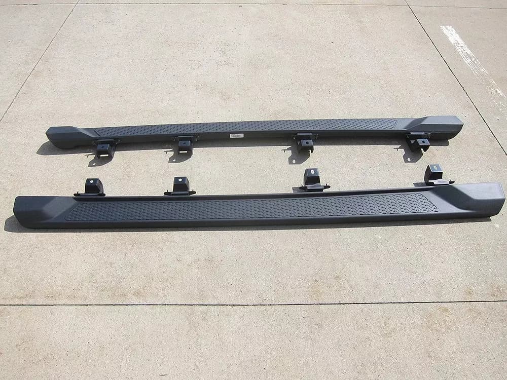 Jeep Gladiator JT OEM All Black Running Board Kit